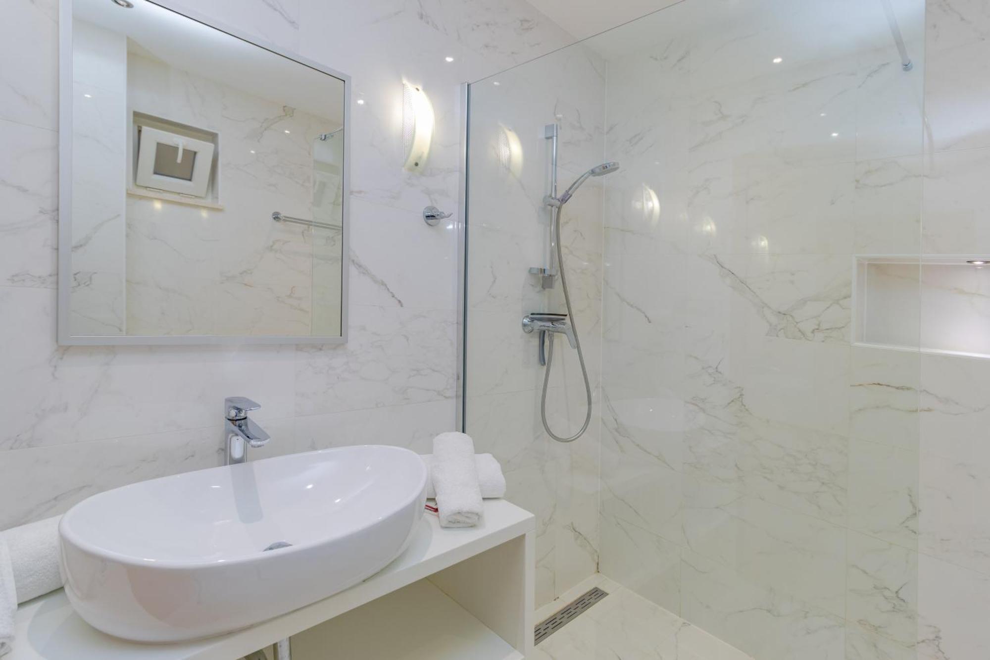 Villasanta De Luxe With Pool Marusici (Split-Dalmatia)