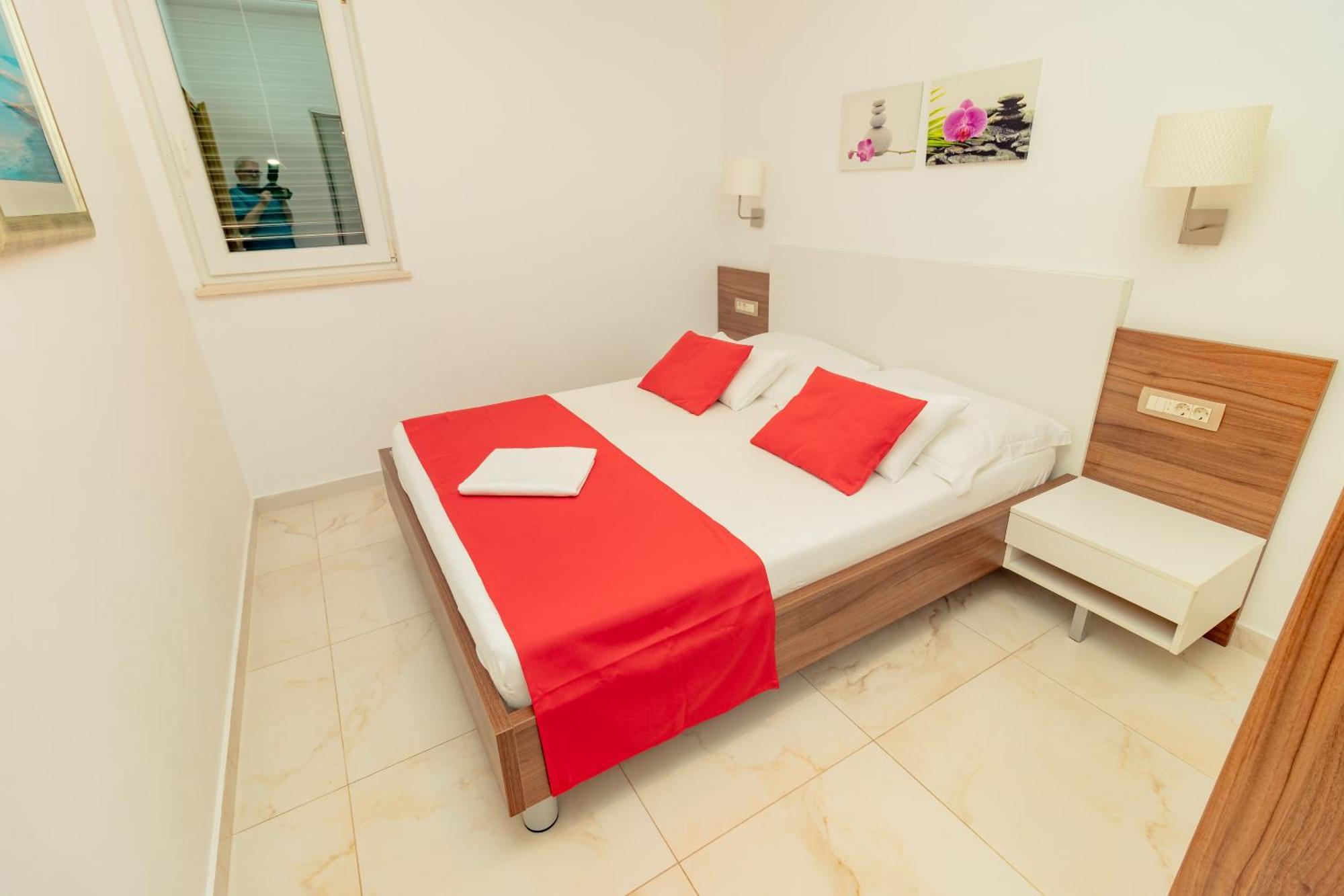 Villasanta De Luxe With Pool Marusici (Split-Dalmatia)